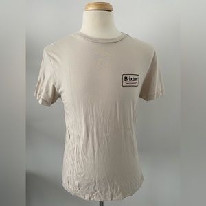 Brixton Men’s Casual Size Medium Cream Color Big Font Short sleeve T-Shirt